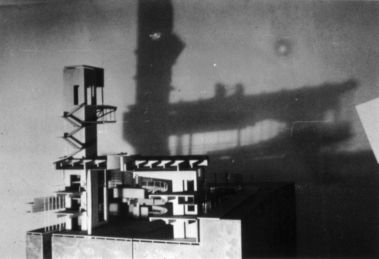 希少HENGE DASSEN morphosis, derailment Famous derailment recreated in LEGO bricks - The Brothers
